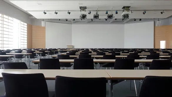 للمؤسسات التعليمية ومراكز الأبحاث وإلخ