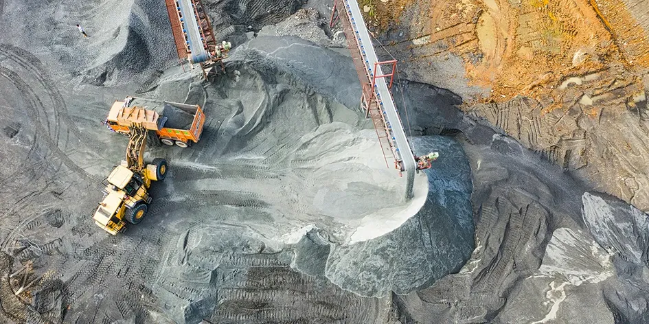 مشاريع الحفر ومناجم التعدين